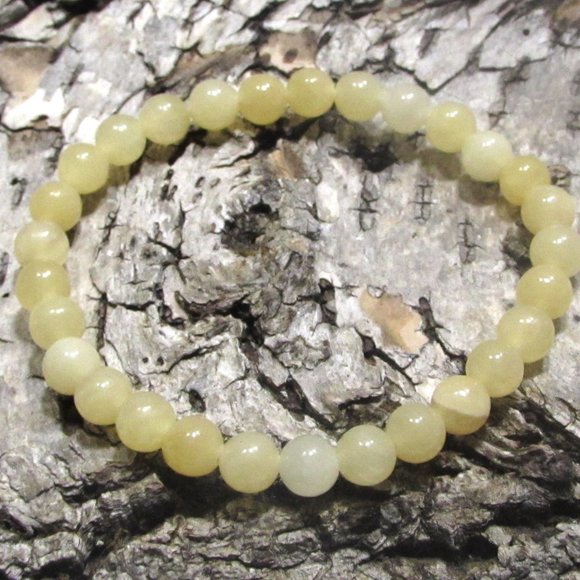 Natural Yellow Jade Gemstone Bracelet - Picture 3 of 4